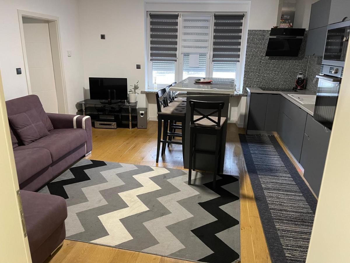 Villerupt Superbe Appartement Au Rdc Avec Parking Gratuit מראה חיצוני תמונה
